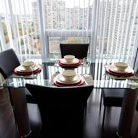 Urban Furnished Suites - מיסיסאוגה מראה חיצוני תמונה